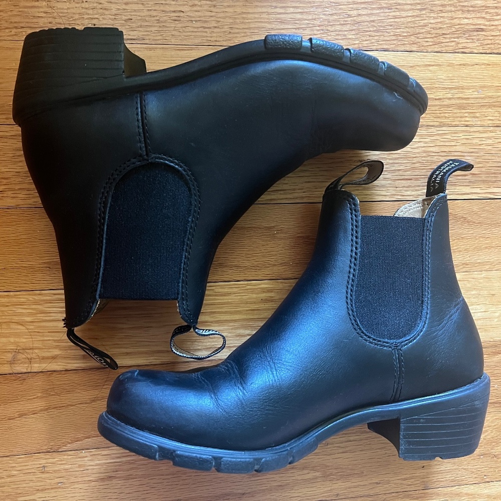 Blundstone  #1671 Women’s Heeled Boots In 8.5